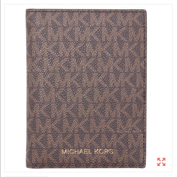 Michael Kors Bedford Travel Passport Wallet - Picture 3 of 3